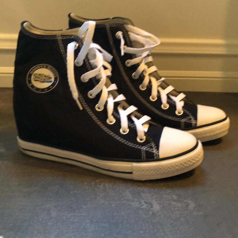 Fun High Top Sneaker